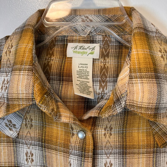 Wrangler Women's Yellow Plaid Pearl Snap Button Down Shirt Size Large - Picture 5 of 11